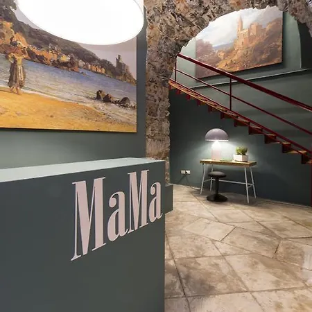 בית הארחה Mama 3*